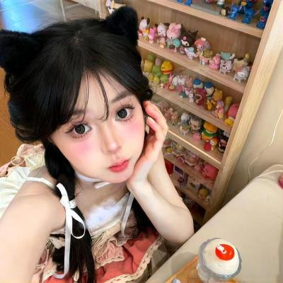 我们在黑夜中相拥